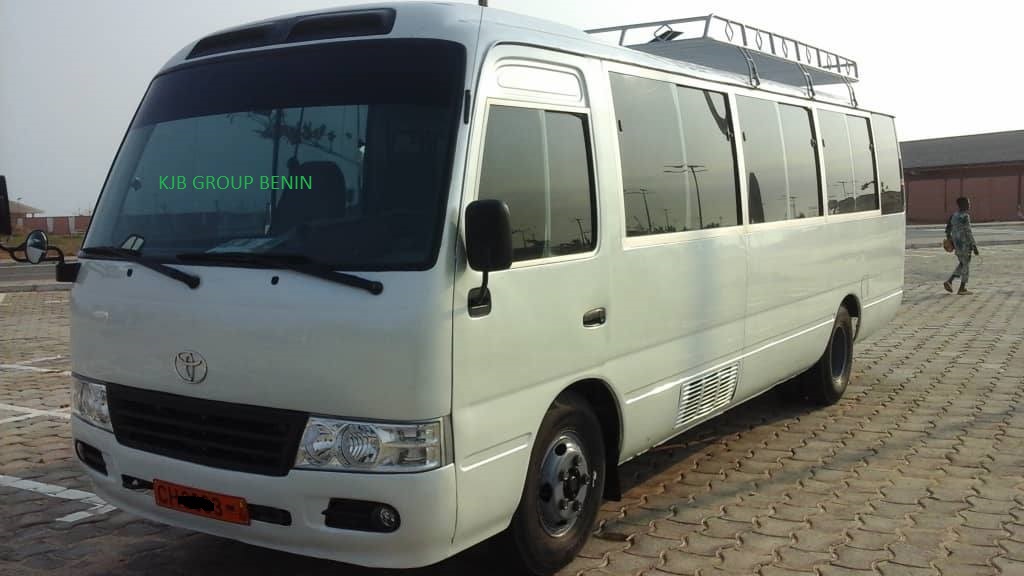 Minibus de 30 places KJB GROUP BENIN